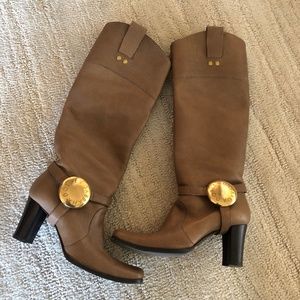 Dolce & Gabbana high heel boots in grained leather, asymmetrical and rounded toe